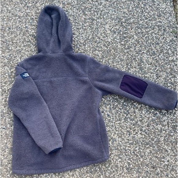 The North Face fleece - Picture 2 of 3